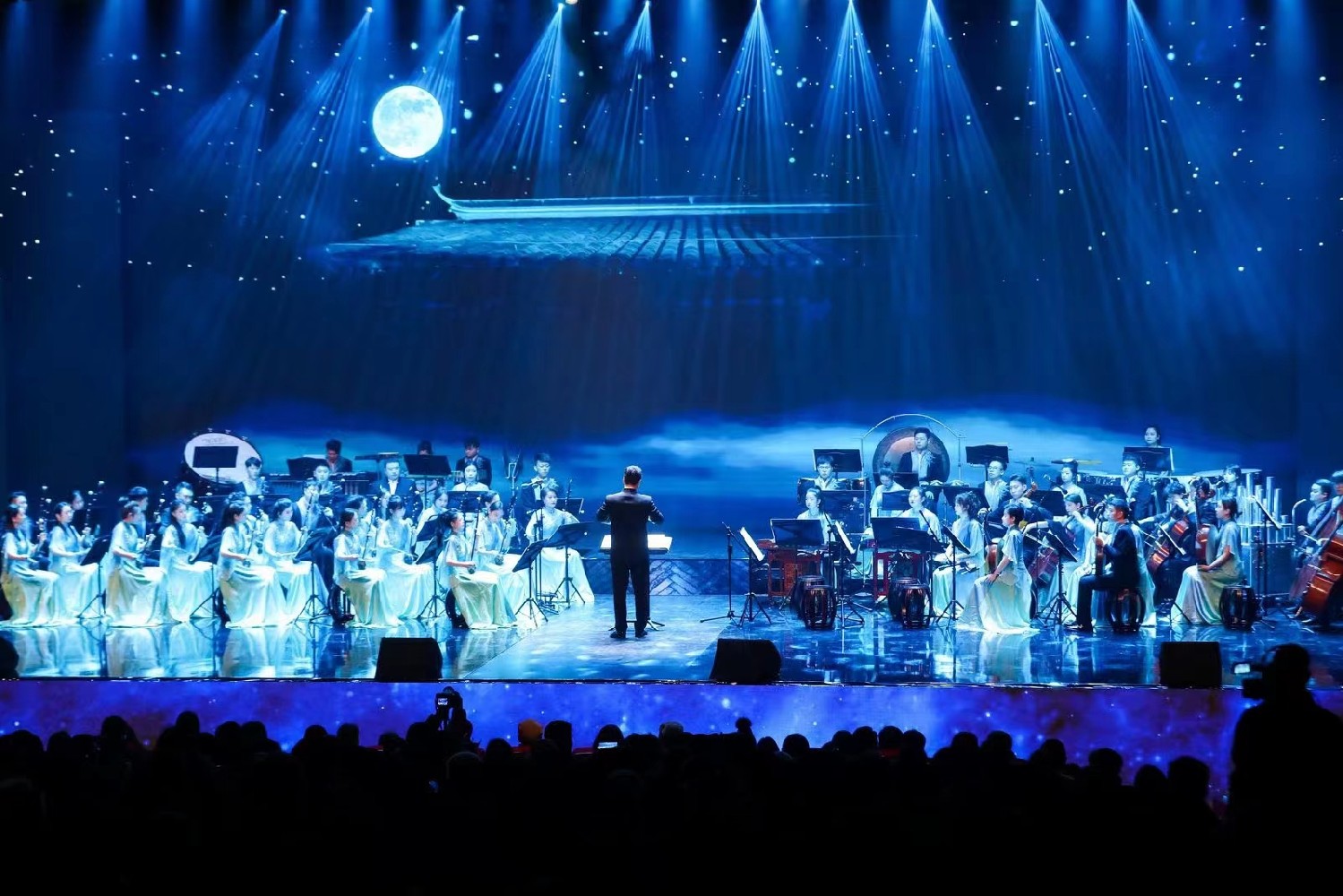 成功完成 海內(nèi)外紀(jì)念阿炳誕辰130周年國(guó)際音樂會(huì)